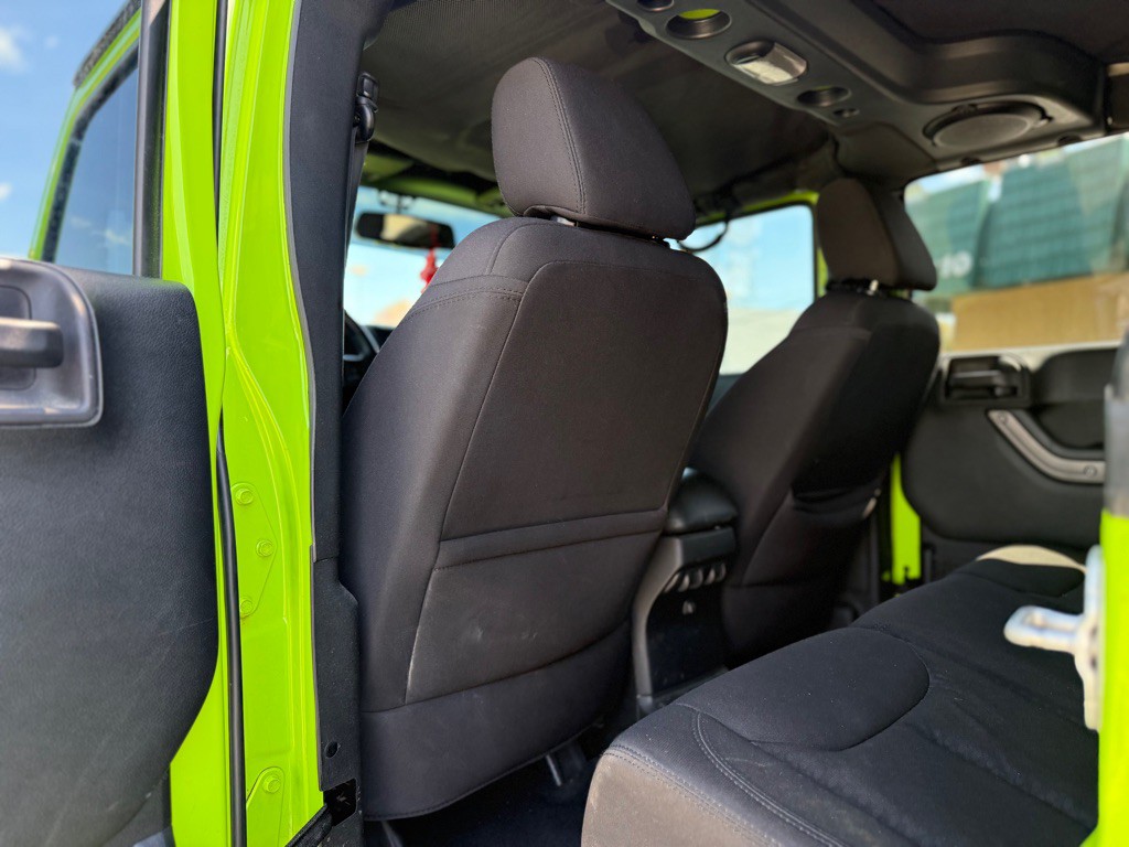 2013 Jeep Wrangler Unlimited Image 12