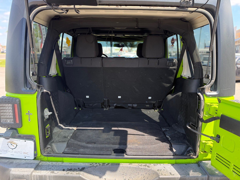 2013 Jeep Wrangler Unlimited Image 13