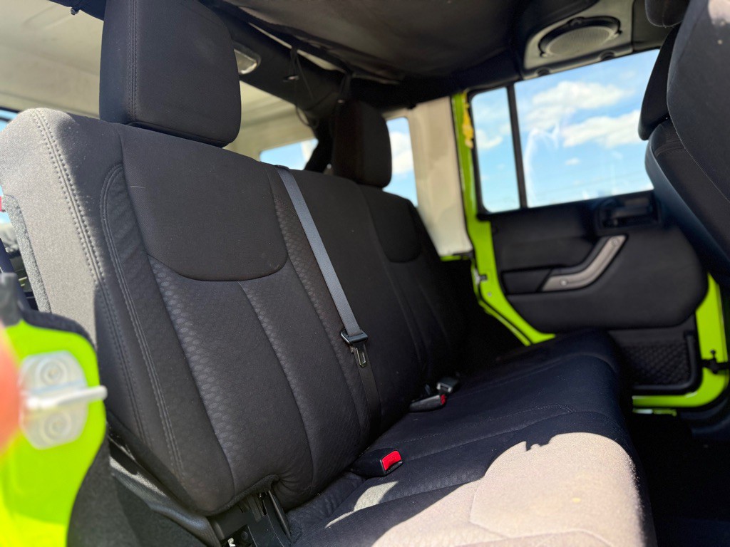 2013 Jeep Wrangler Unlimited Image 16