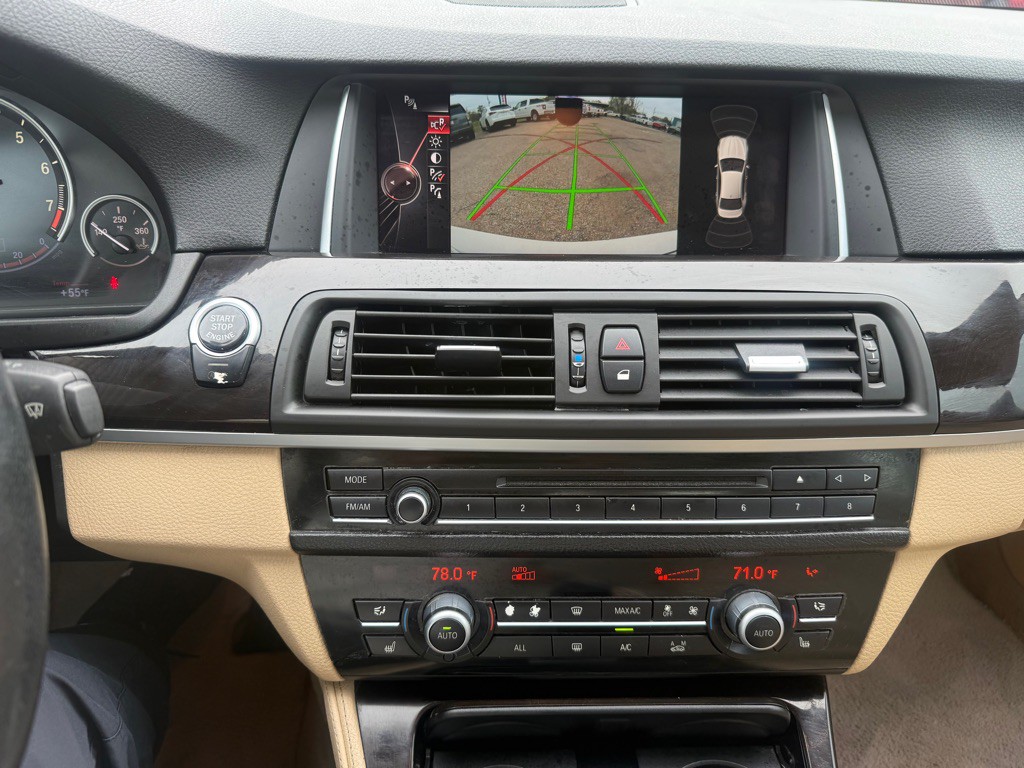 2013 BMW 5 Series Image 9