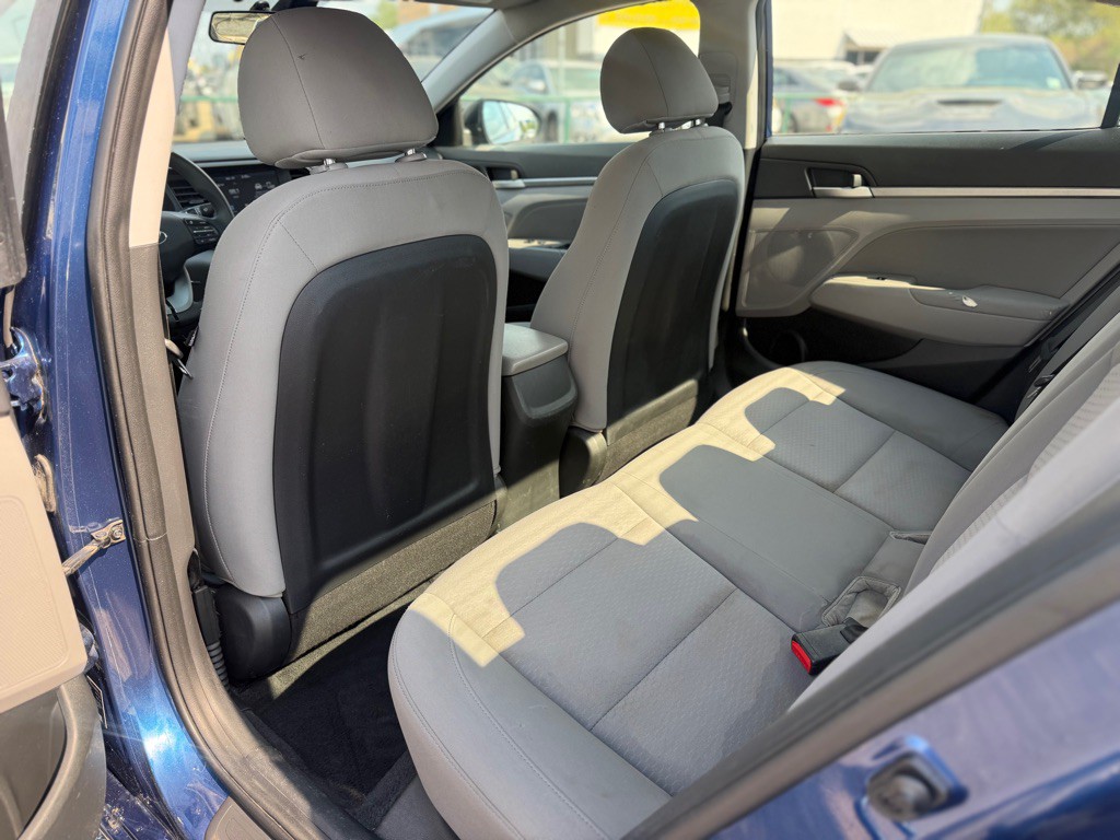 2020 Hyundai Elantra Image 11