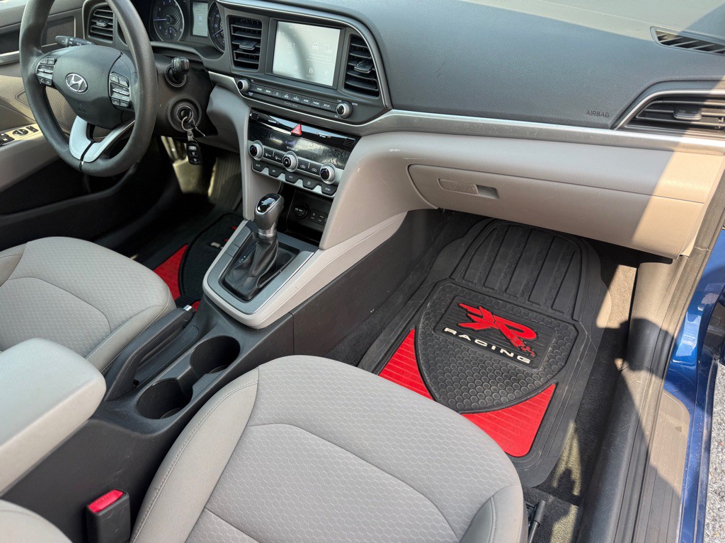 2020 Hyundai Elantra Image 13