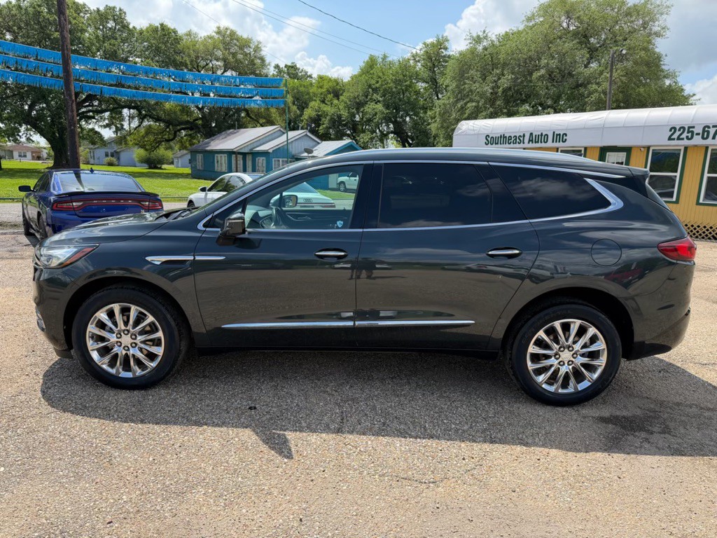 2021 Buick Enclave Image 8
