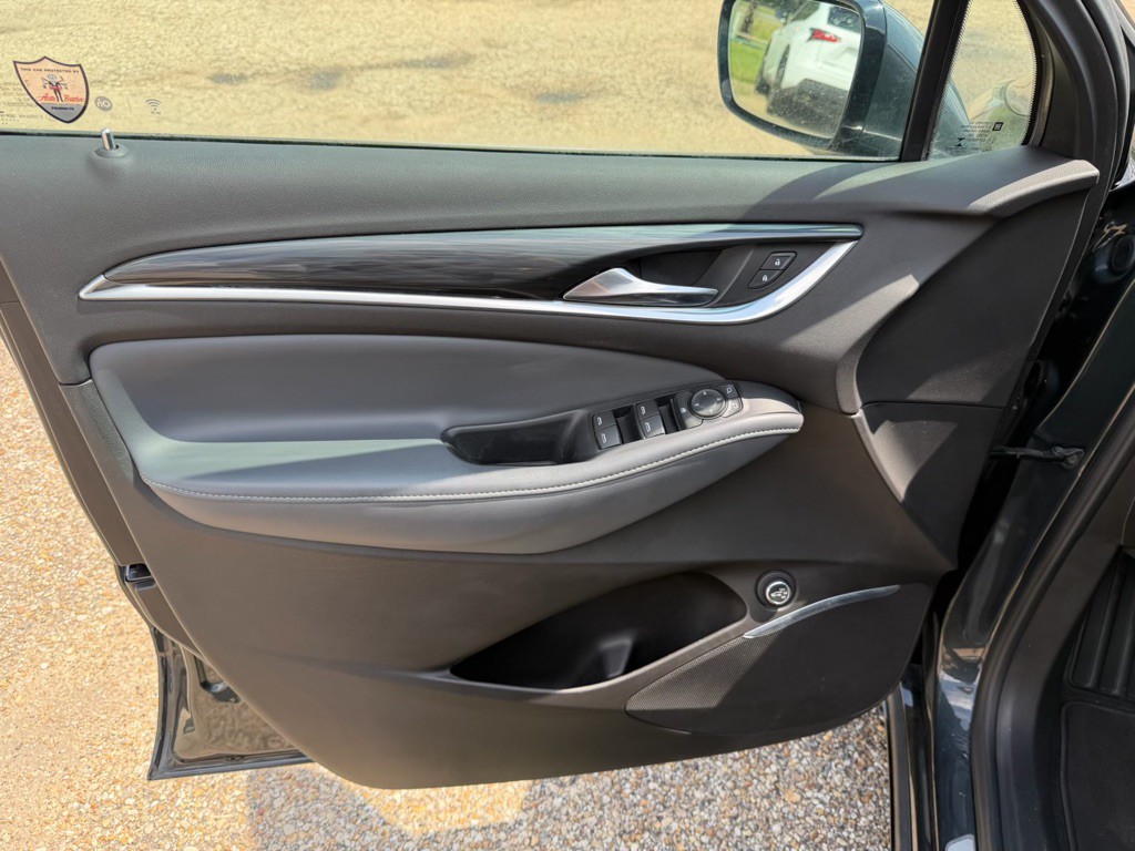 2021 Buick Enclave Image 9