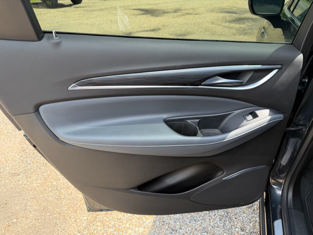 2021 Buick Enclave Image 14