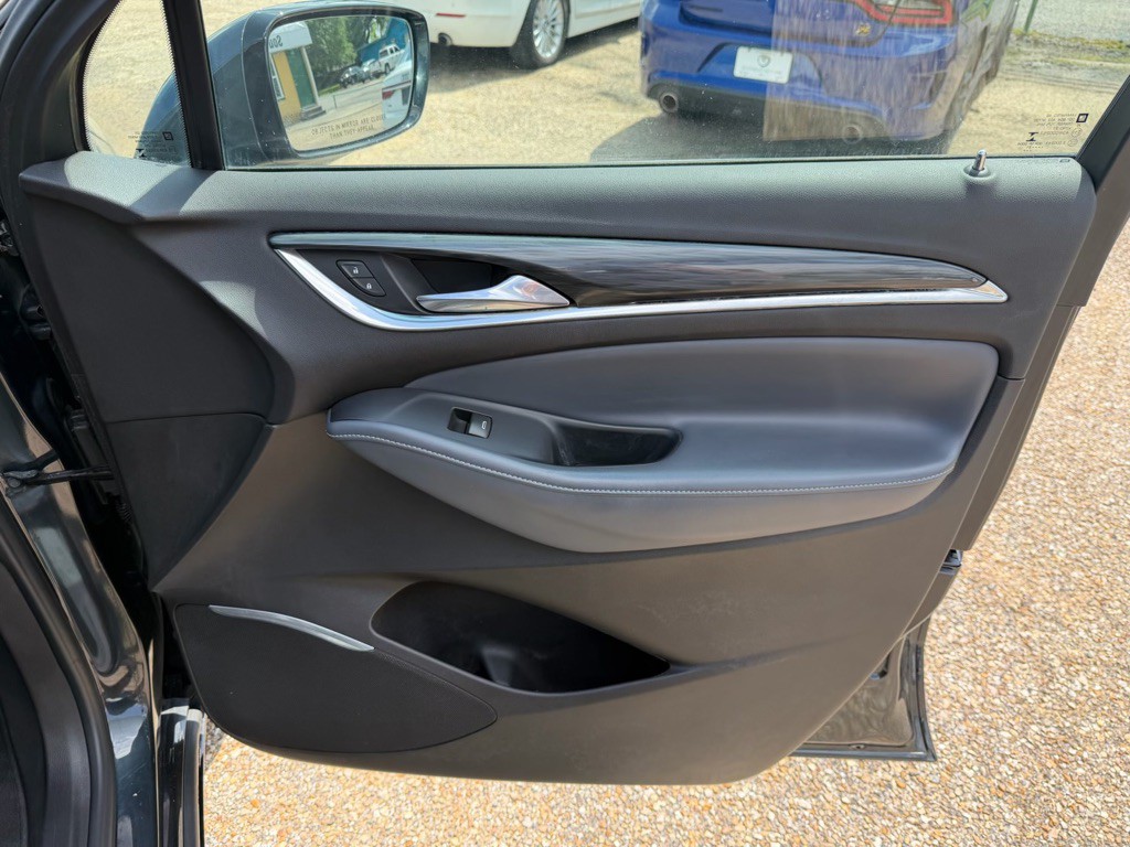 2021 Buick Enclave Image 18