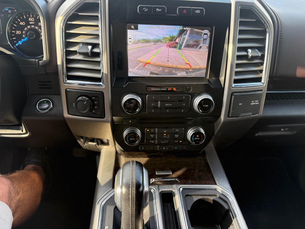 2015 Ford F-150 Image 20