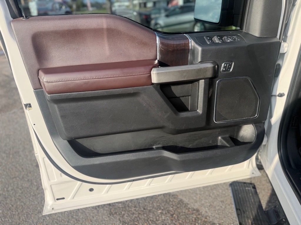 2015 Ford F-150 Image 26