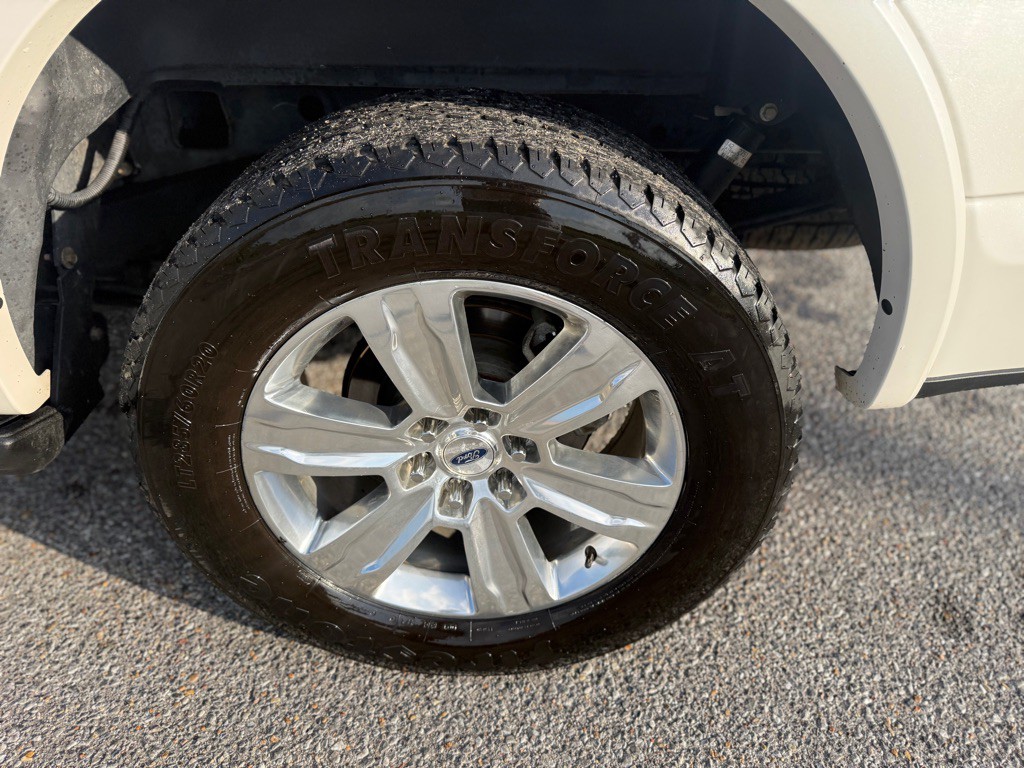 2015 Ford F-150 Image 28