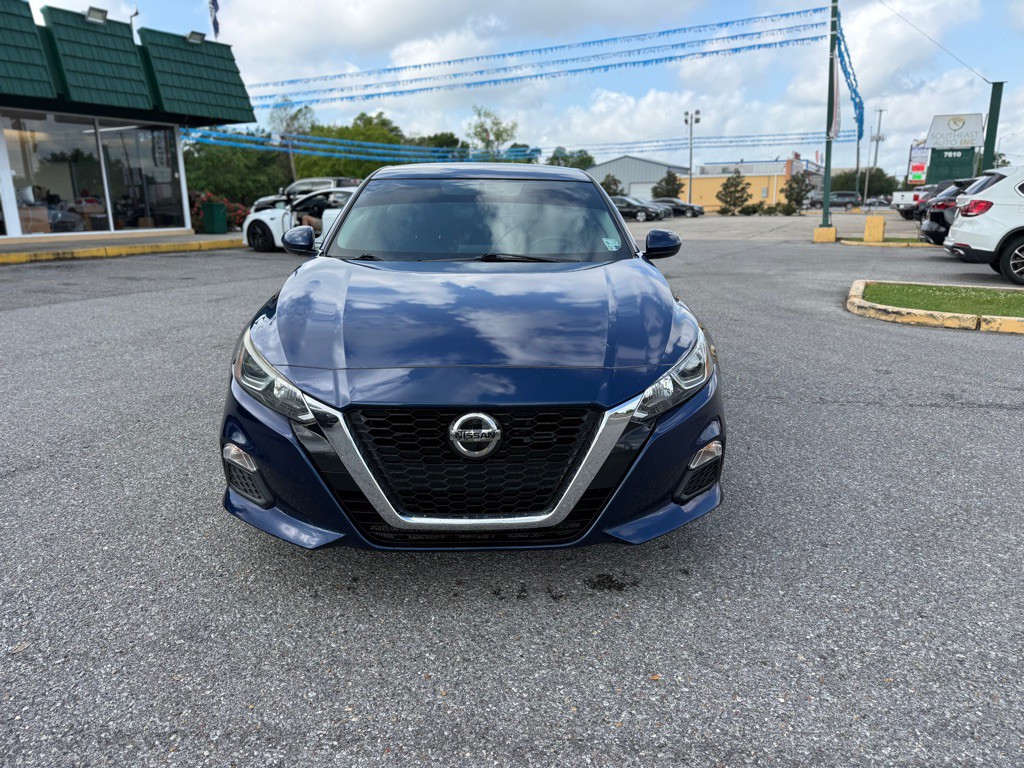 2019 Nissan Altima Image 2