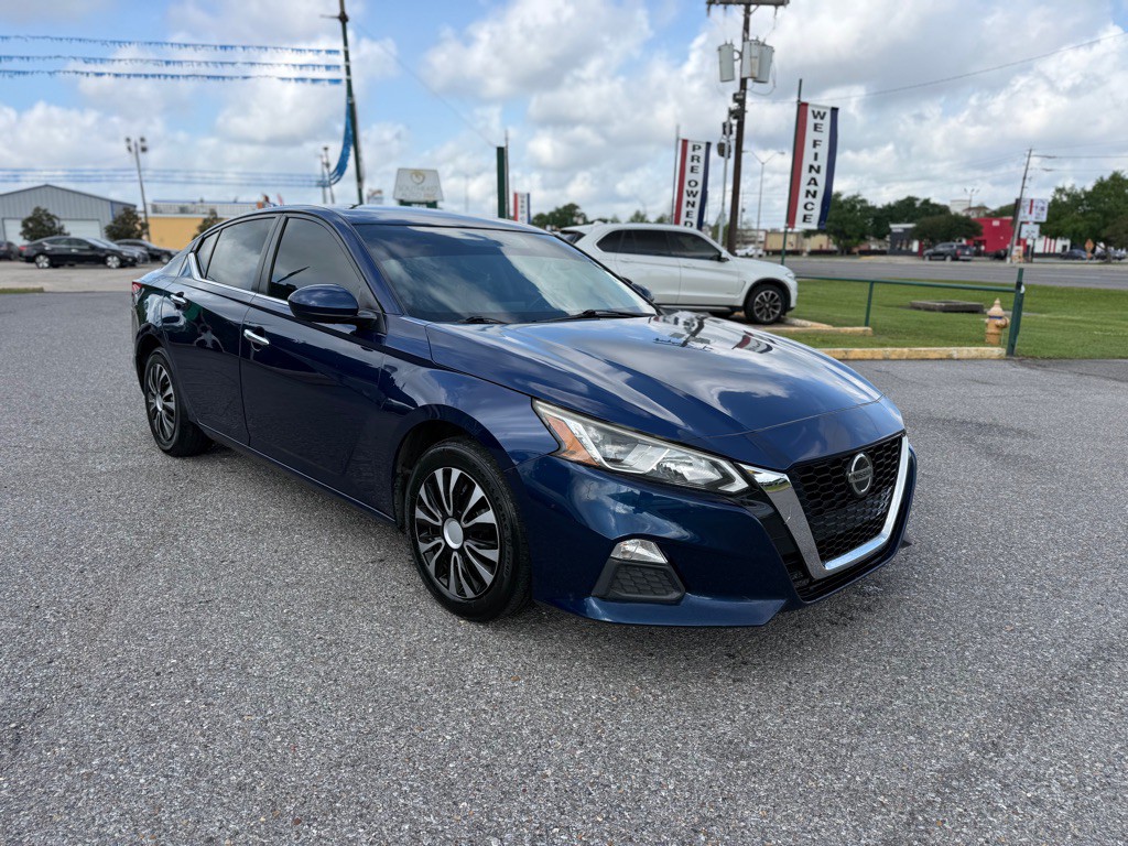 2019 Nissan Altima Image 3