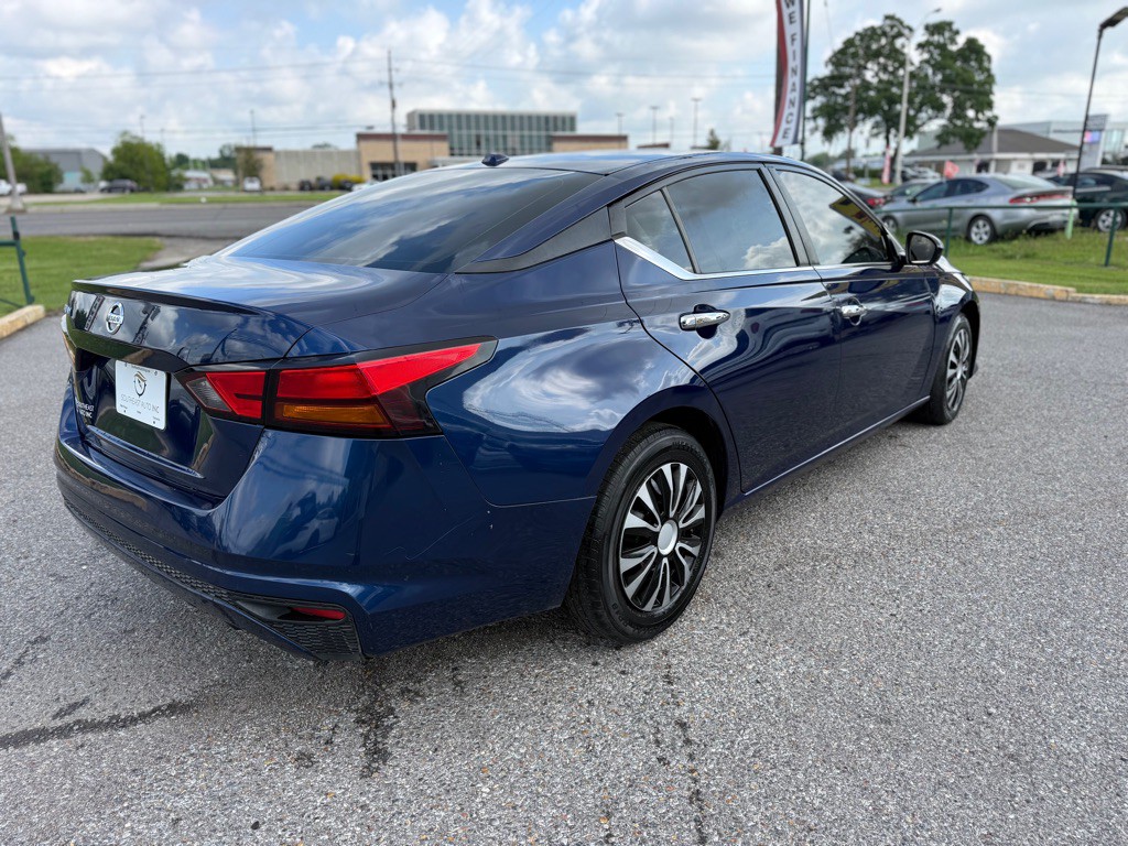2019 Nissan Altima Image 5