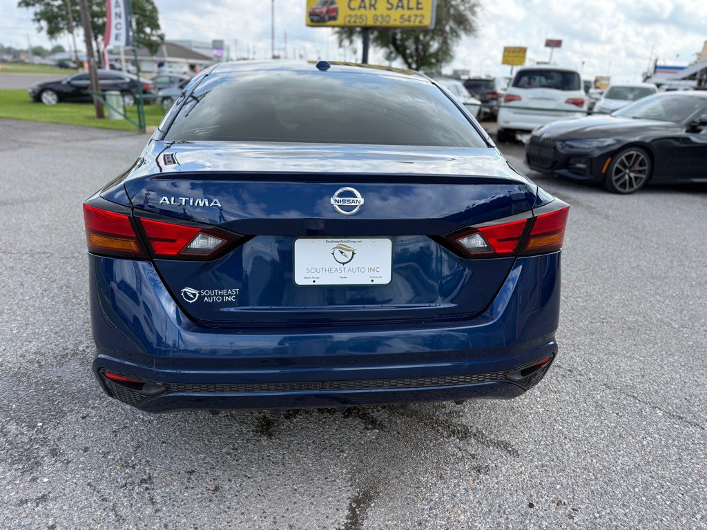 2019 Nissan Altima Image 6