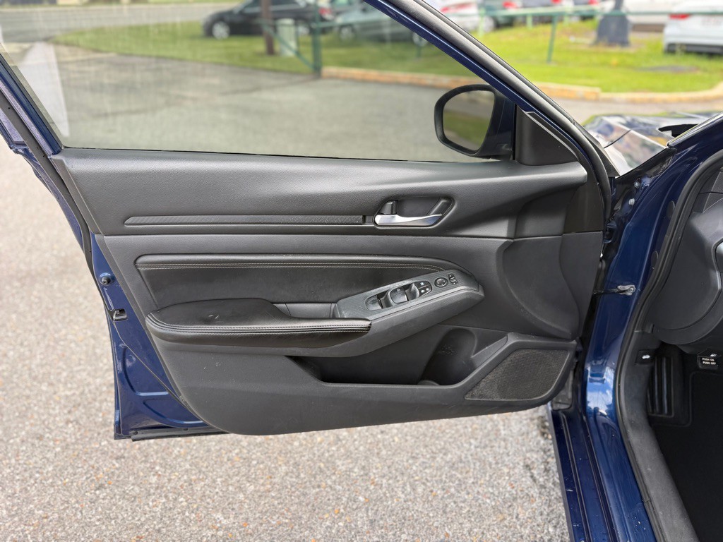 2019 Nissan Altima Image 20