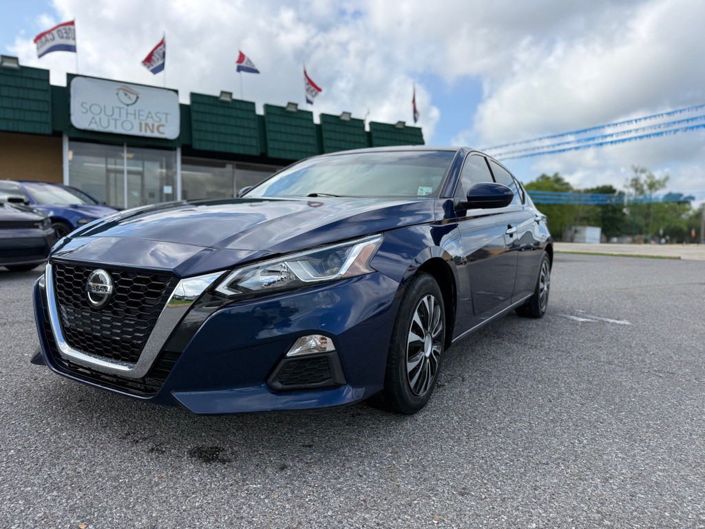 2019 Nissan Altima Image 28
