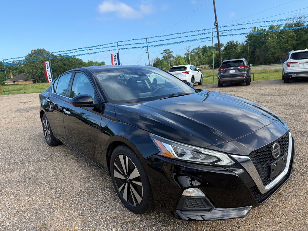 2022 Nissan Altima Image 8