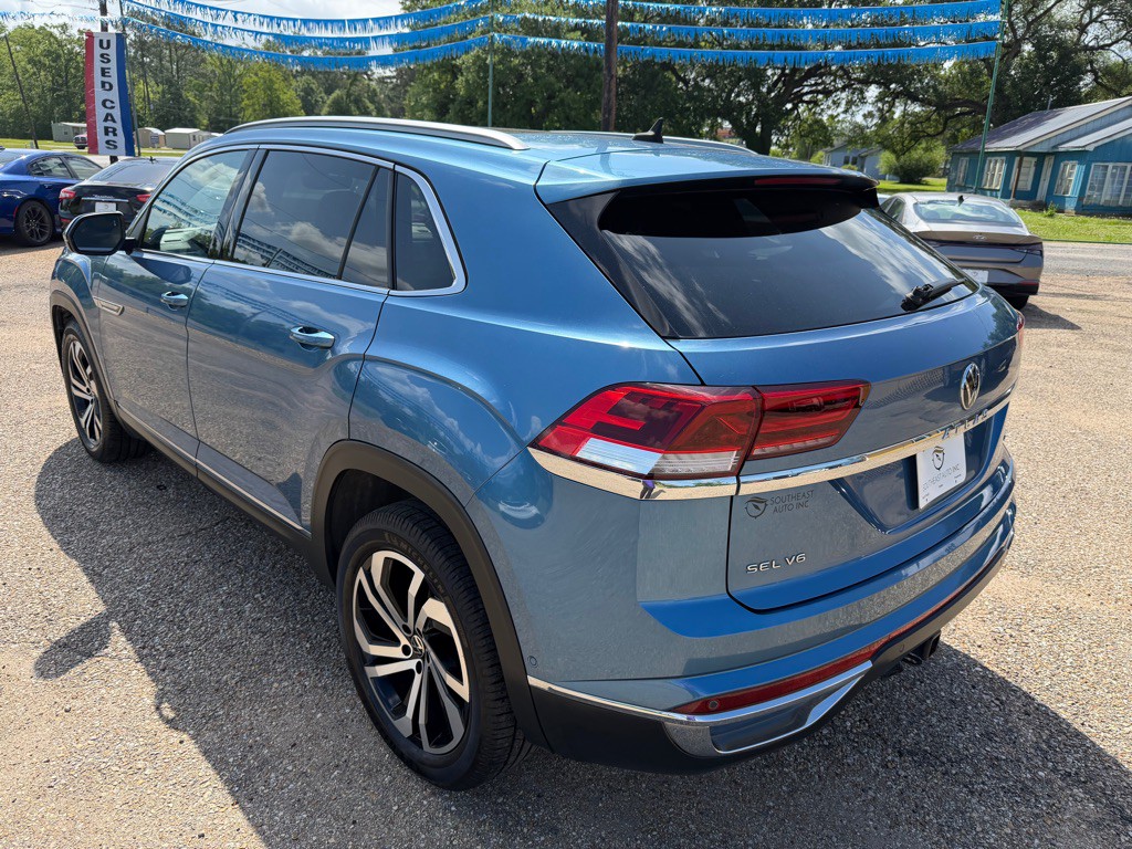 2020 Volkswagen Atlas Cross Sport Image 7