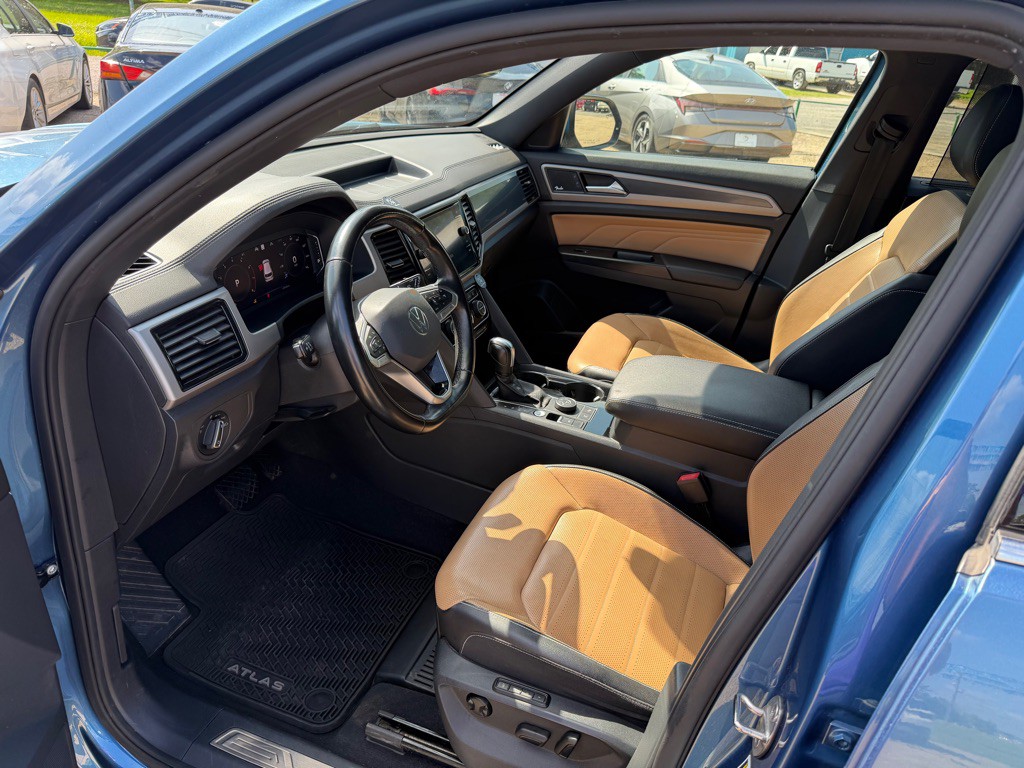 2020 Volkswagen Atlas Cross Sport Image 9
