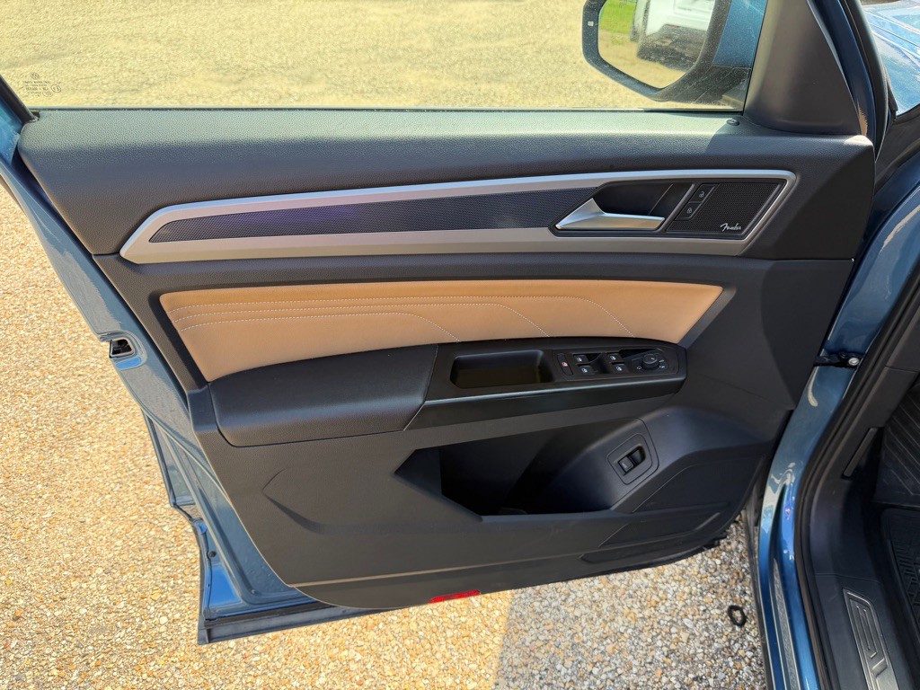 2020 Volkswagen Atlas Cross Sport Image 16