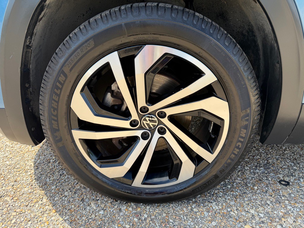 2020 Volkswagen Atlas Cross Sport Image 22