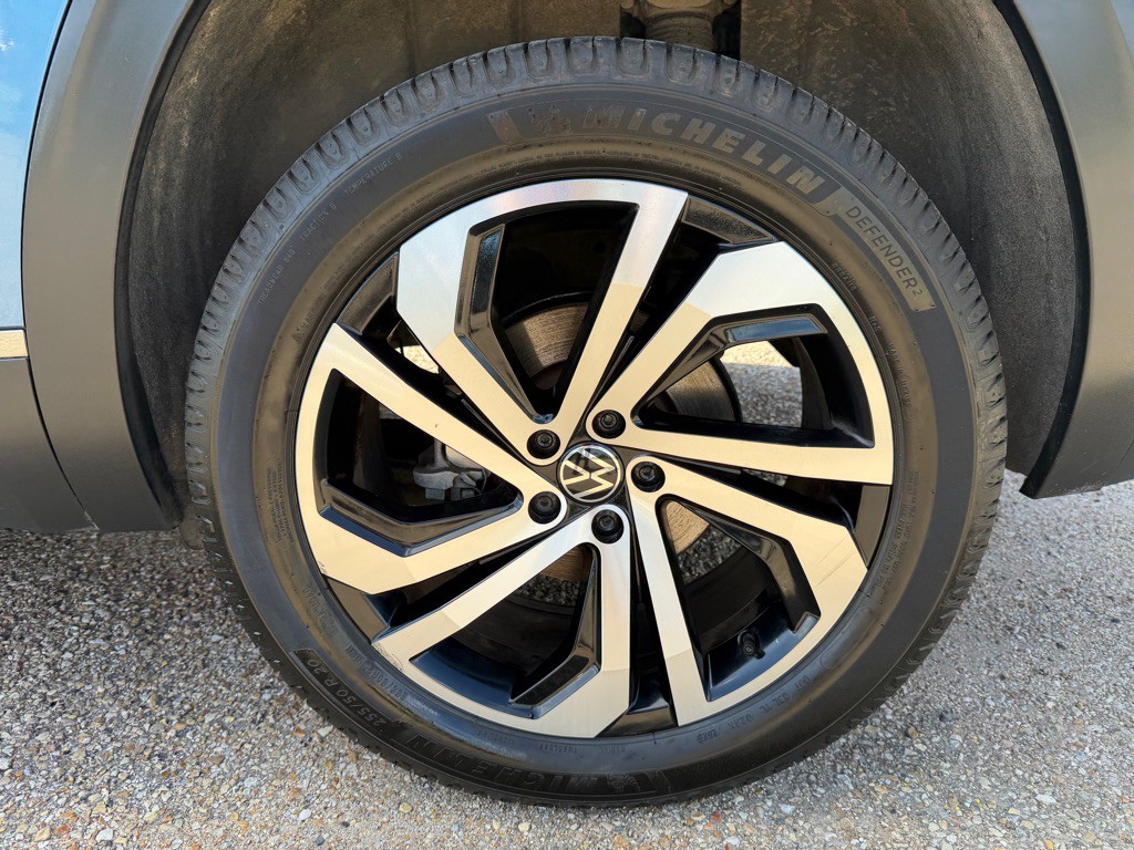 2020 Volkswagen Atlas Cross Sport Image 23