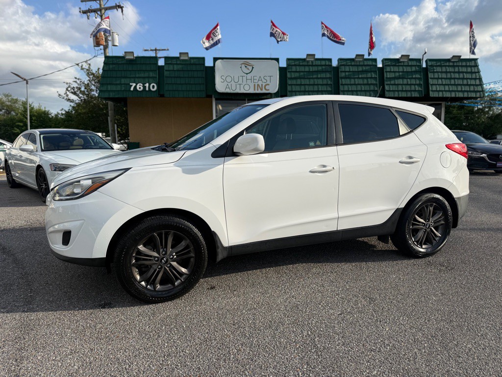 2015 Hyundai Tucson Image 8