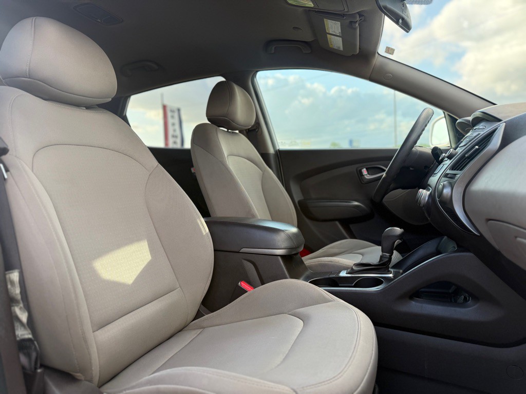 2015 Hyundai Tucson Image 13