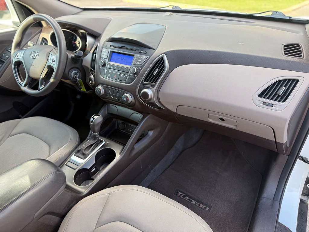 2015 Hyundai Tucson Image 14