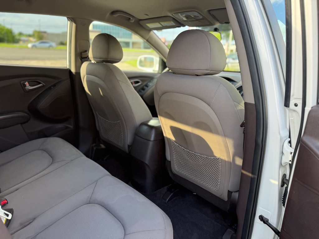 2015 Hyundai Tucson Image 16