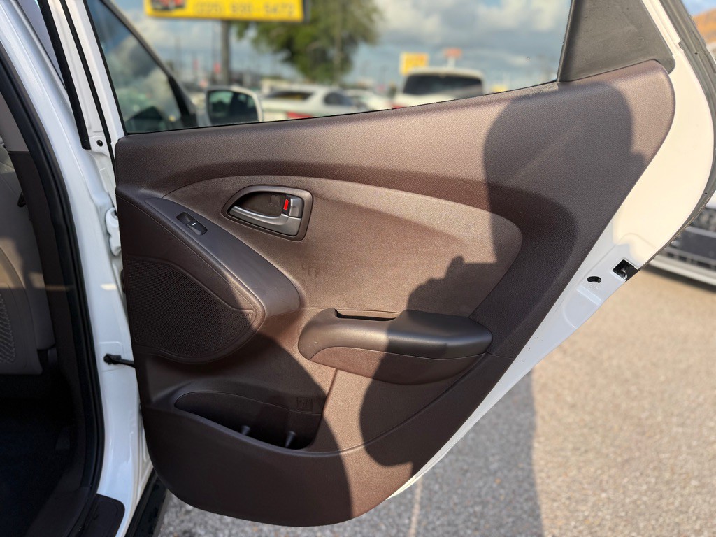 2015 Hyundai Tucson Image 23