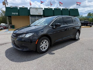 Image for 2023 Chrysler Voyager LX ID: 7362335