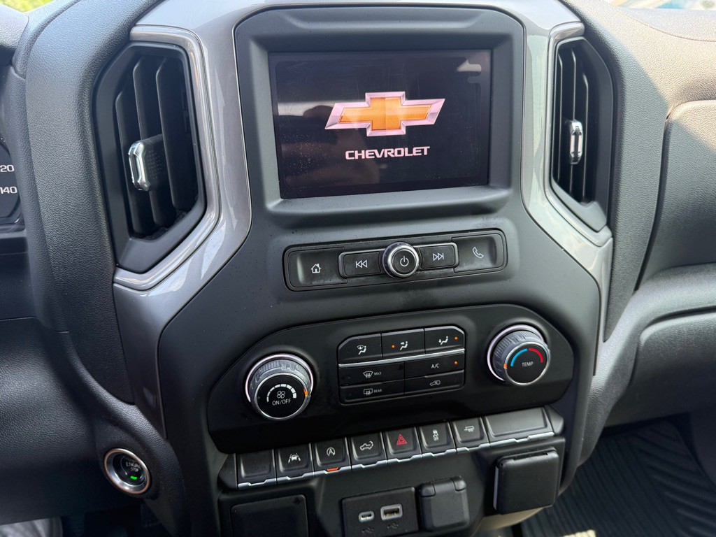 2022 Chevrolet Silverado 1500 Image 9