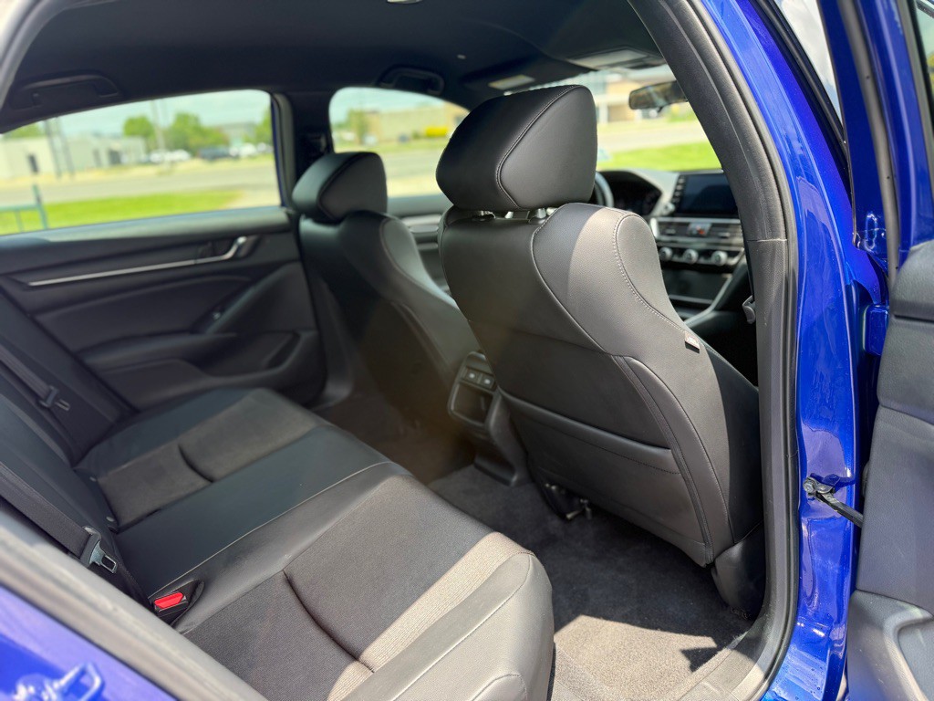 2022 Honda Accord Image 15