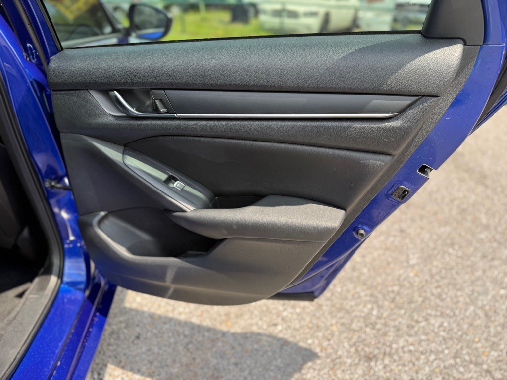 2022 Honda Accord Image 19