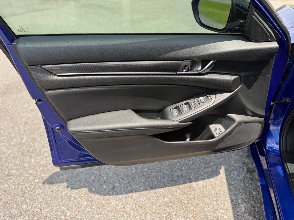 2022 Honda Accord Image 22