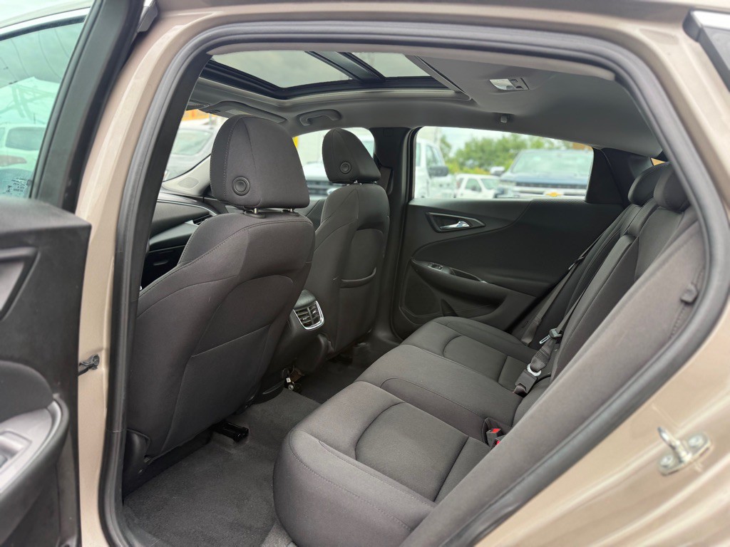 2023 Chevrolet Malibu Image 12