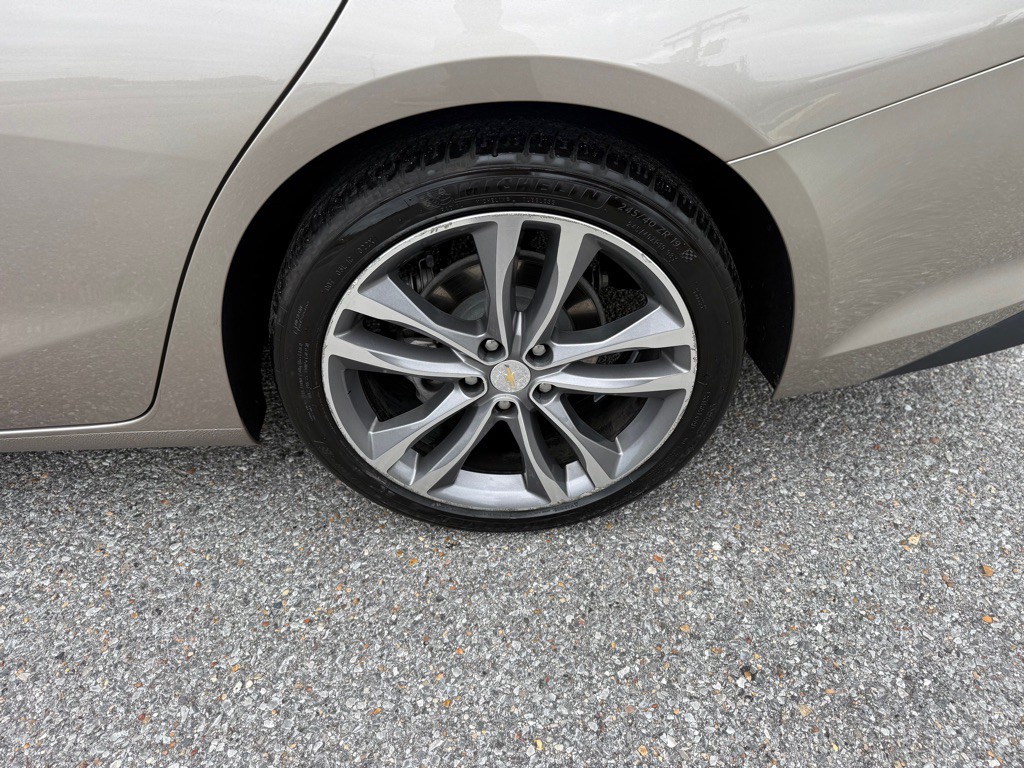 2023 Chevrolet Malibu Image 21