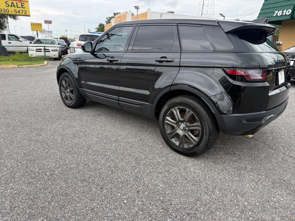2017 Land Rover Range Rover Evoque Image 8