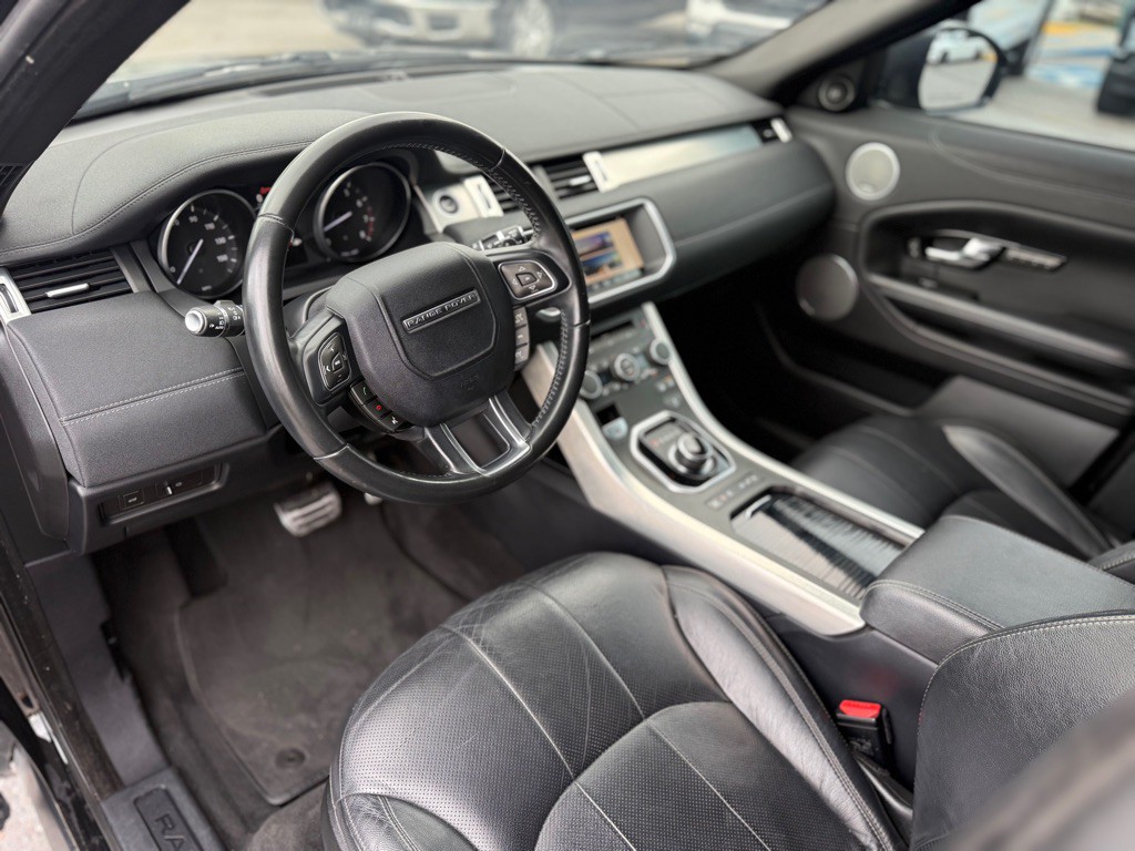 2017 Land Rover Range Rover Evoque Image 12