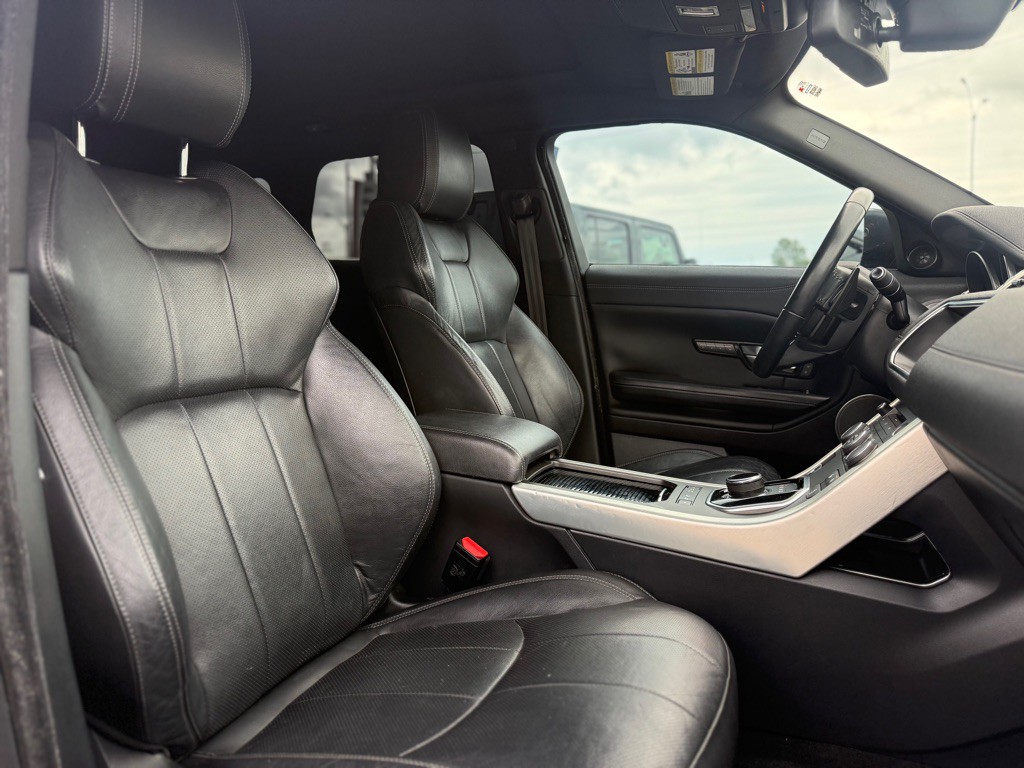 2017 Land Rover Range Rover Evoque Image 15