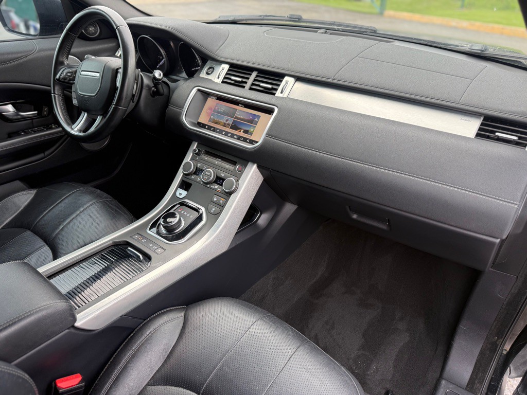 2017 Land Rover Range Rover Evoque Image 16