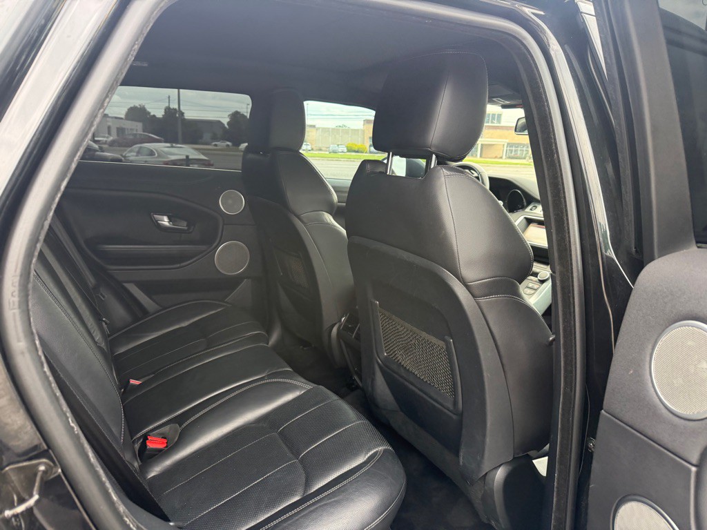 2017 Land Rover Range Rover Evoque Image 18
