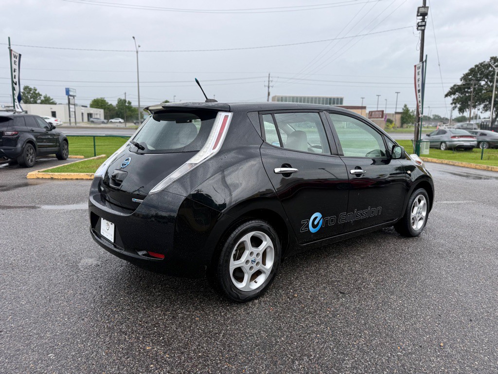 2011 Nissan Leaf Image 5