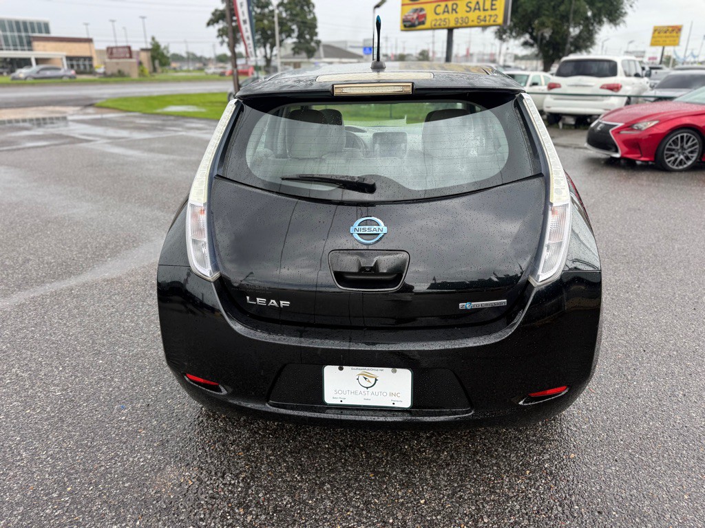2011 Nissan Leaf Image 6