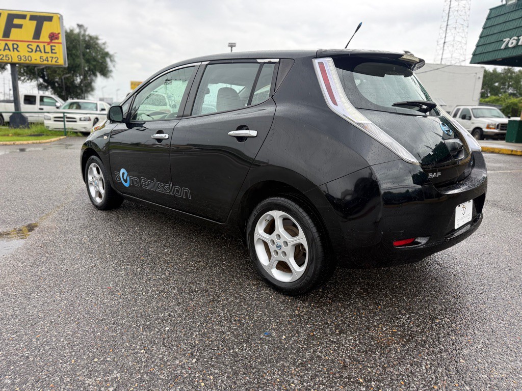 2011 Nissan Leaf Image 7