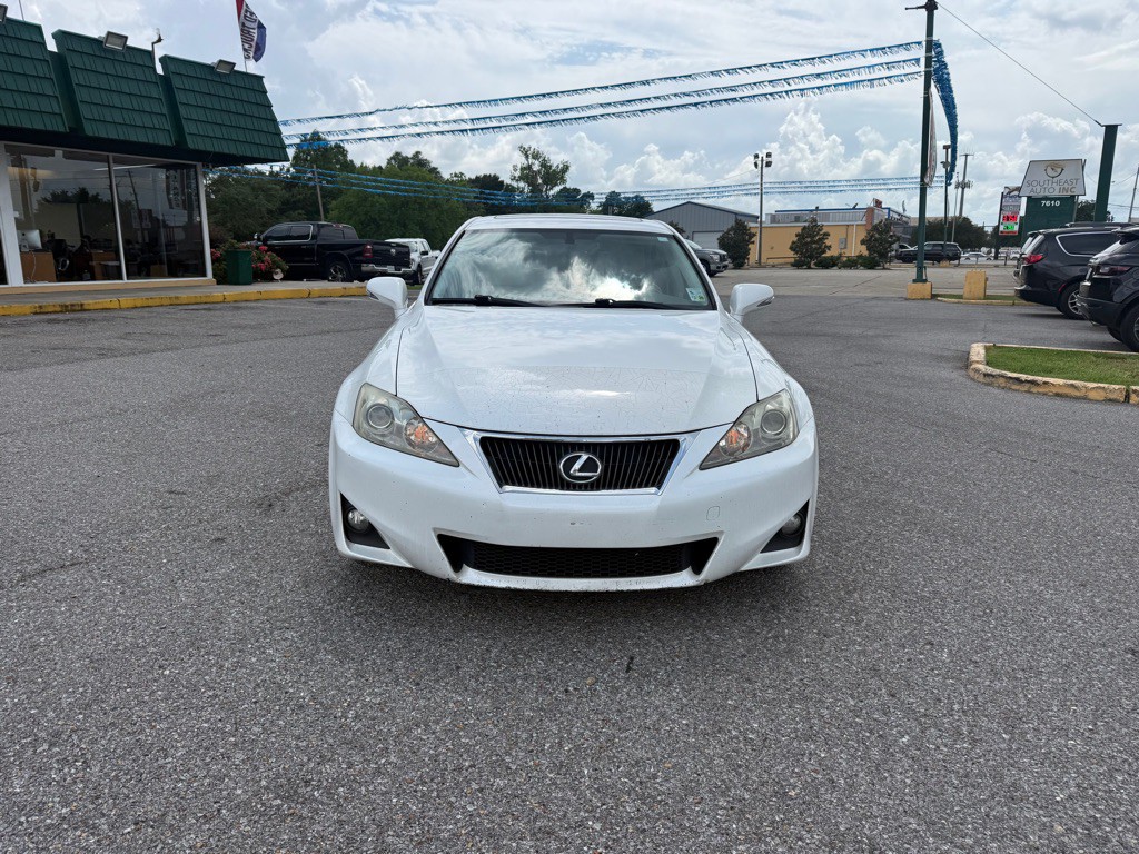 2013 Lexus IS Image 2