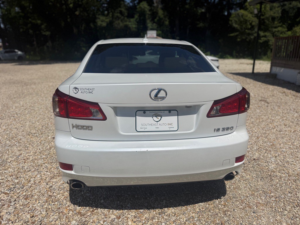 2013 Lexus IS Image 5