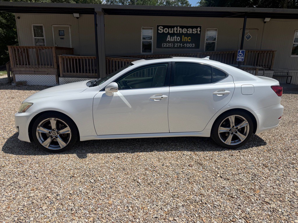 2013 Lexus IS Image 6