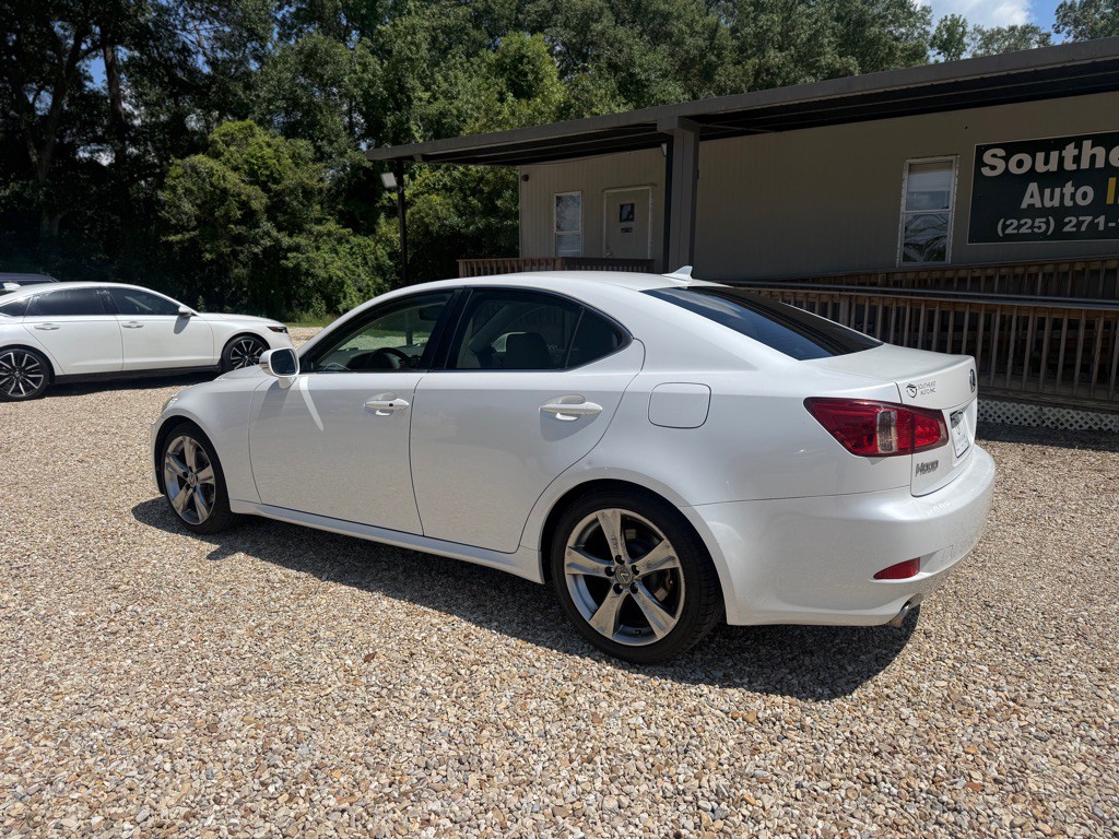2013 Lexus IS Image 7