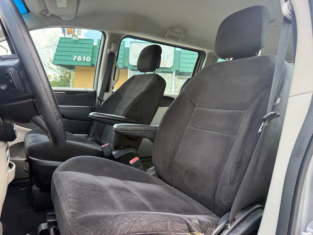 2014 Dodge Grand Caravan Image 8